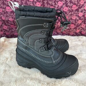 The North Face kids thermafelt lined winter boots